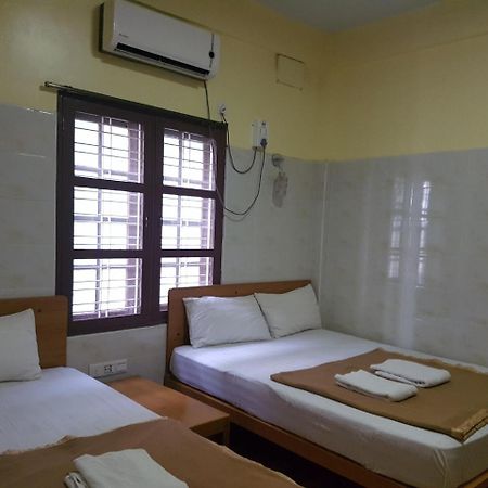 Shwe Eain Si Guest House - Burmese Only Мьей Экстерьер фото